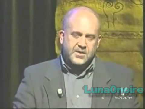 UFOs making crop circles – Sfere di Luce Creano Cerchio nel Grano